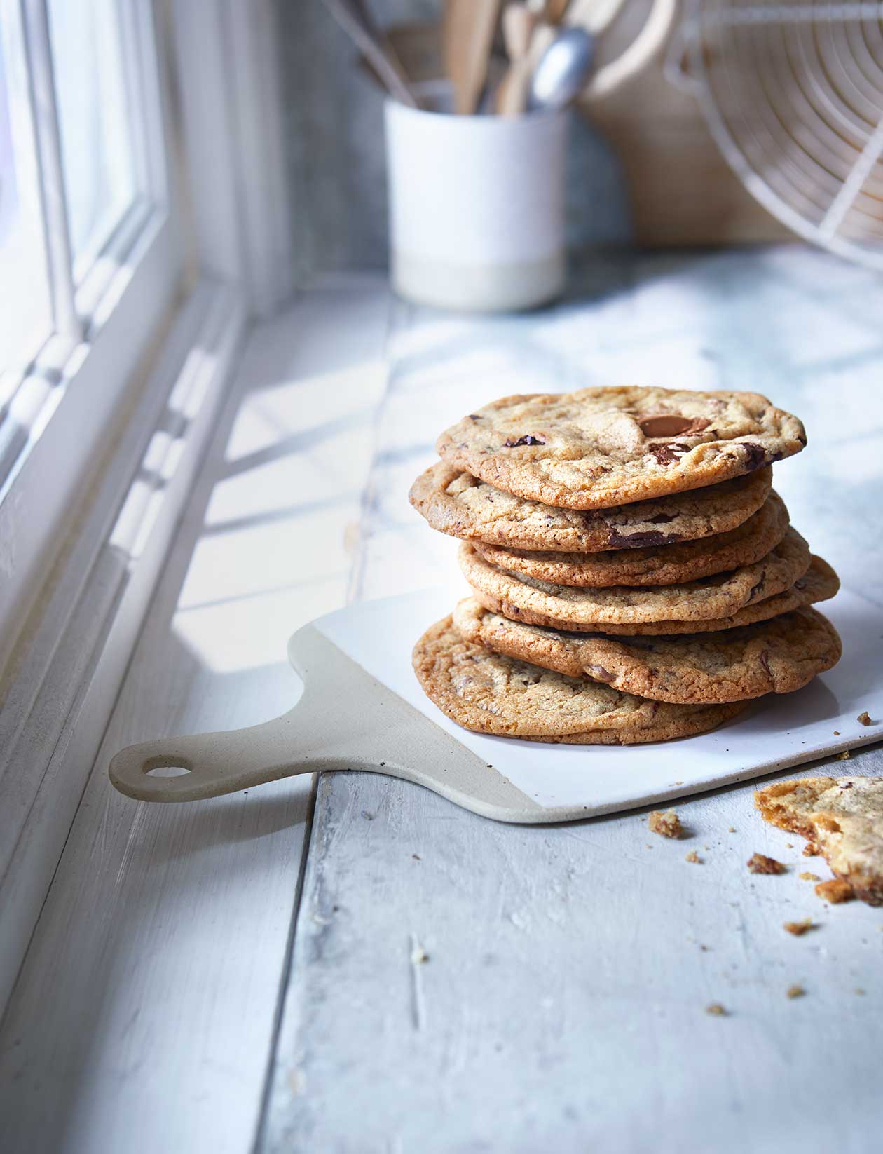 Loaded salted caramel and chocolate chip cookies recipe Sainsbury`s