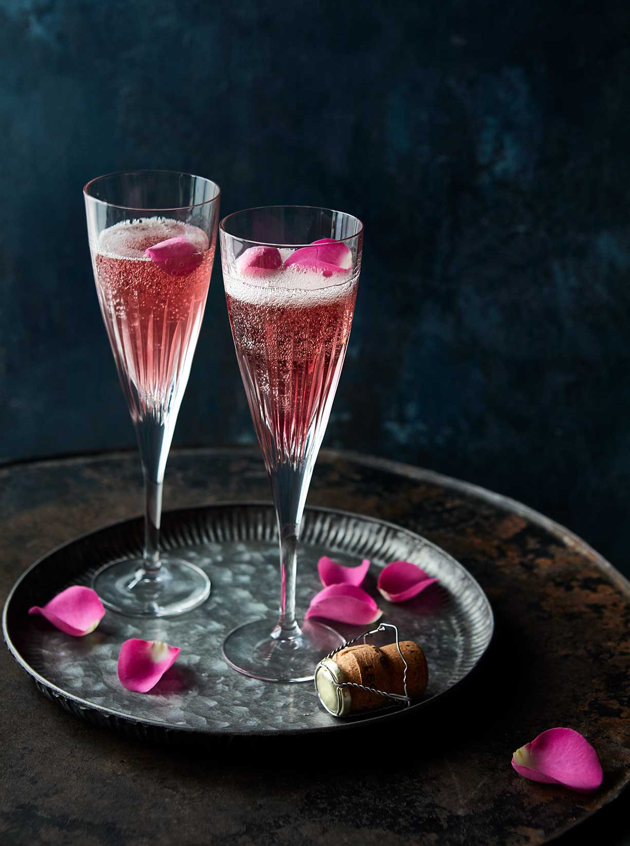 Valentine's gin and Champagne cocktail recipe | Sainsbury`s Magazine