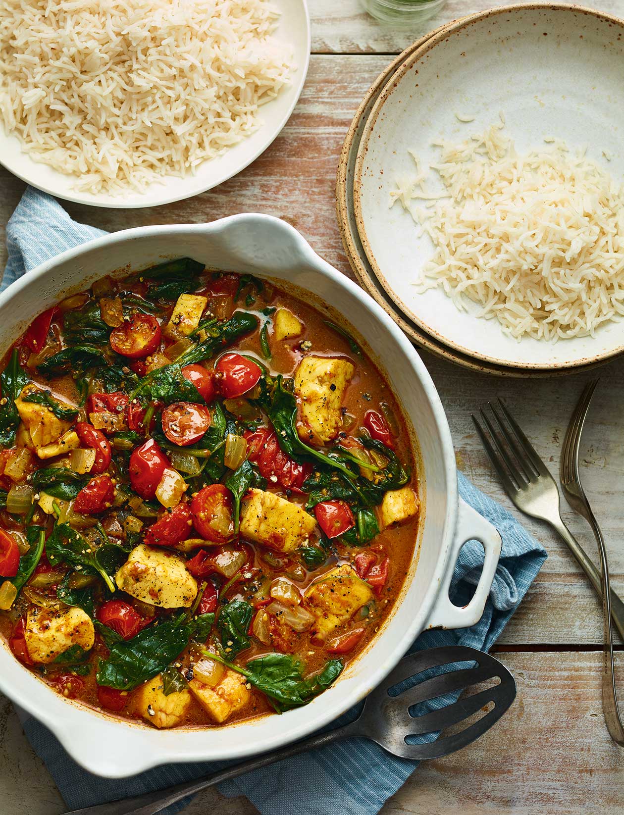 Halloumi and spinach curry recipe Sainsbury`s Magazine
