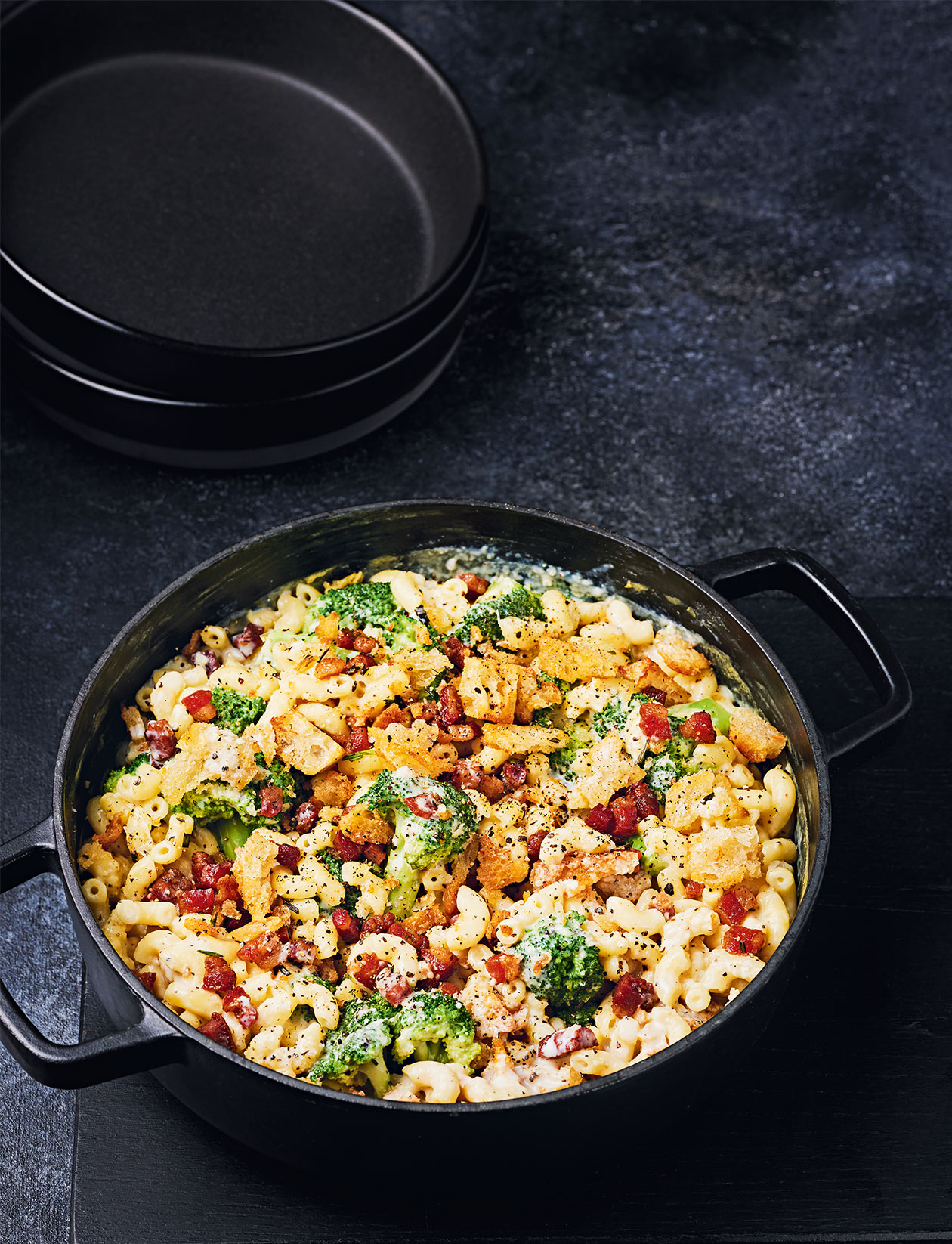 Stovetop mac and cheese with pancetta crumbs recipe Sainsbury`s Magazine