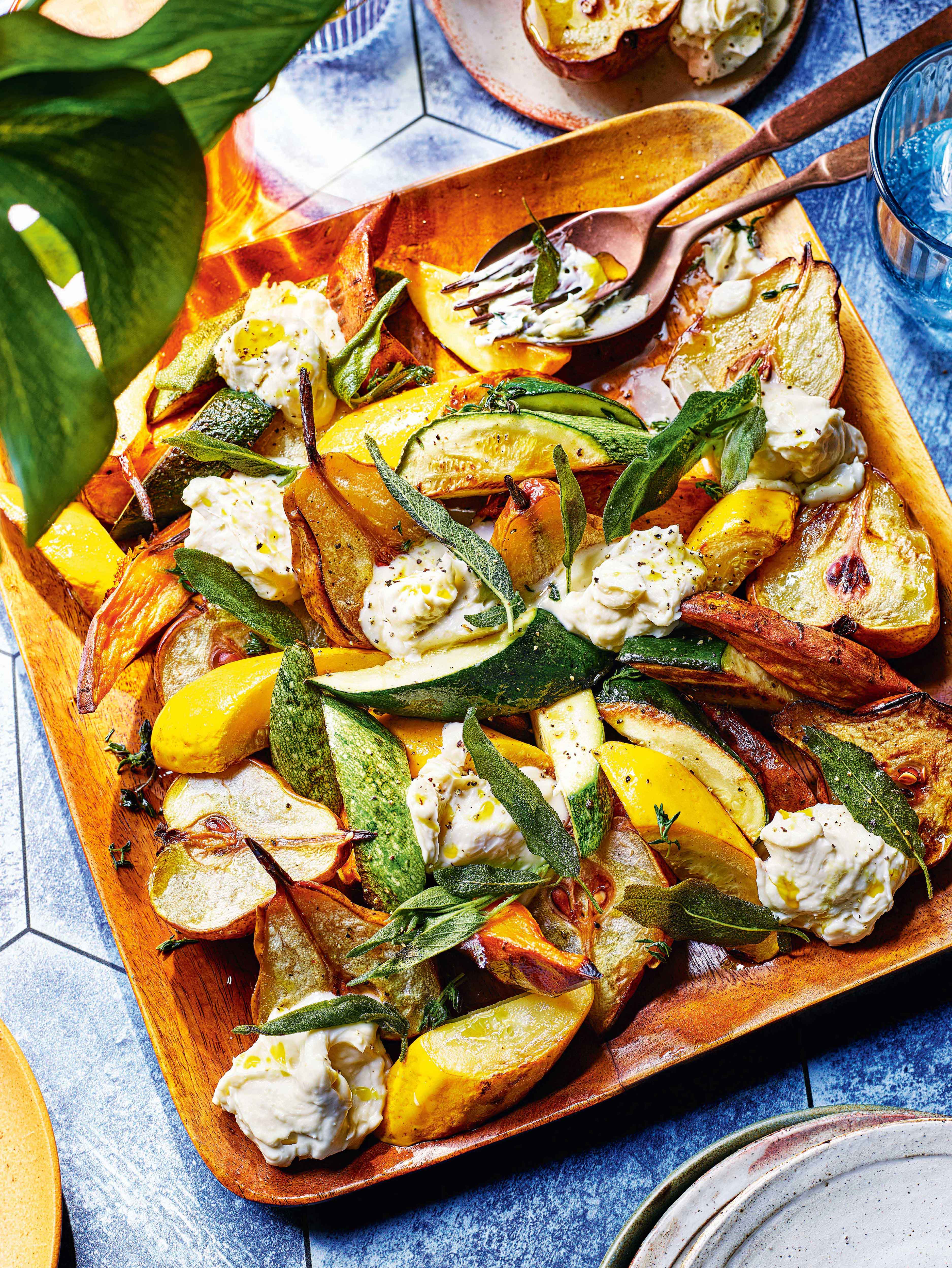 Roasted pear and gorgonzola salad recipe | Sainsbury`s Magazine