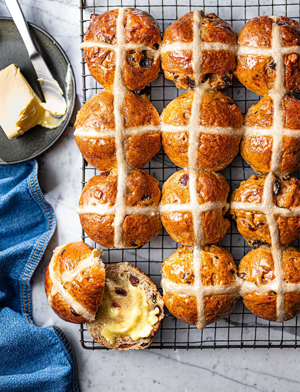Hot cross buns | Sainsbury`s Magazine