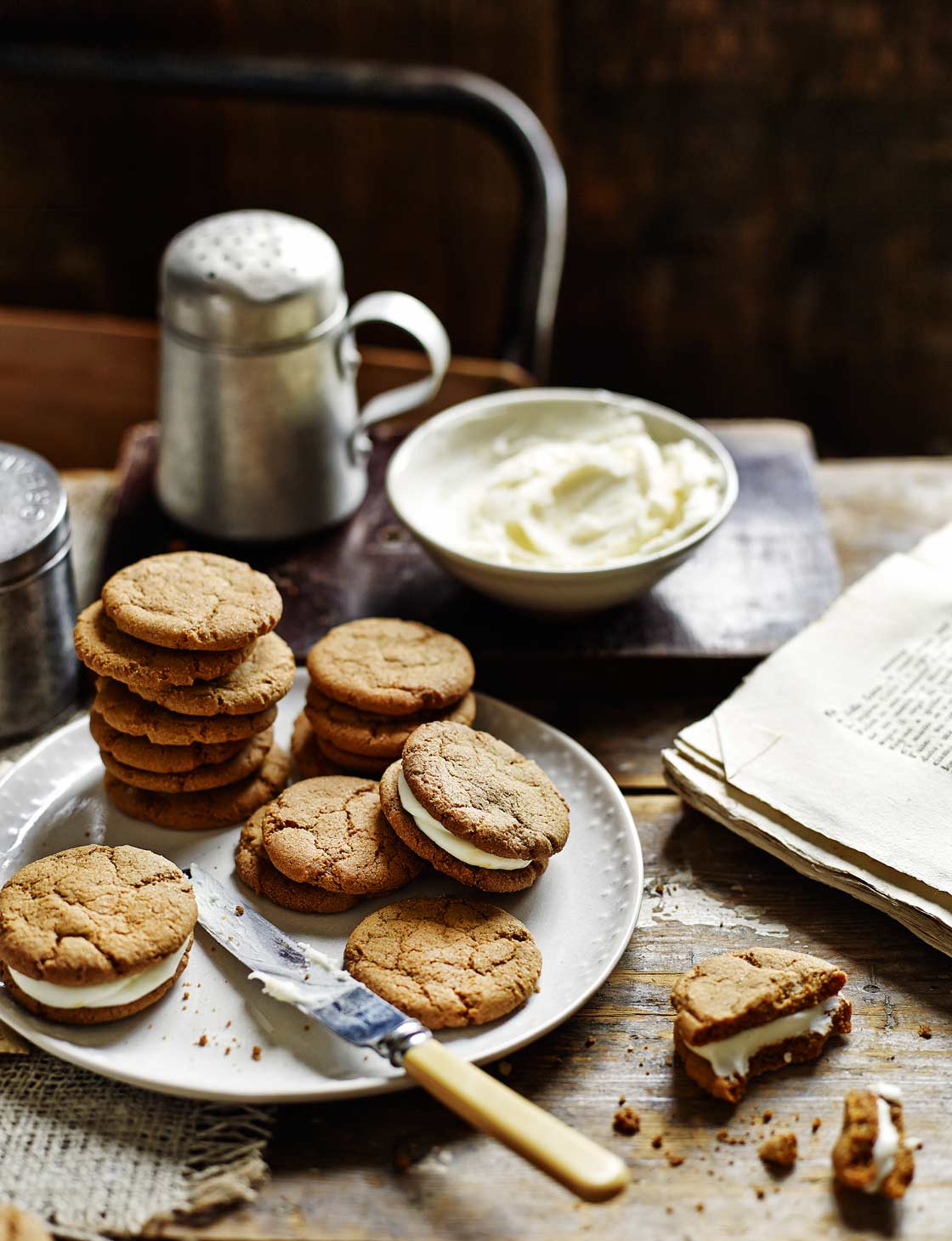 Lemon cheesecake gingernuts | Sainsbury`s Magazine