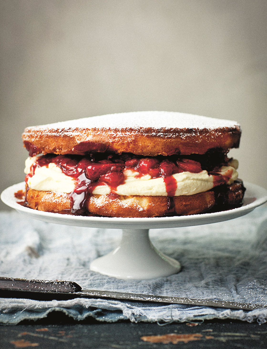 Victoria sponge with limoncello and balsamic strawberries | Sainsbury`s Magazine