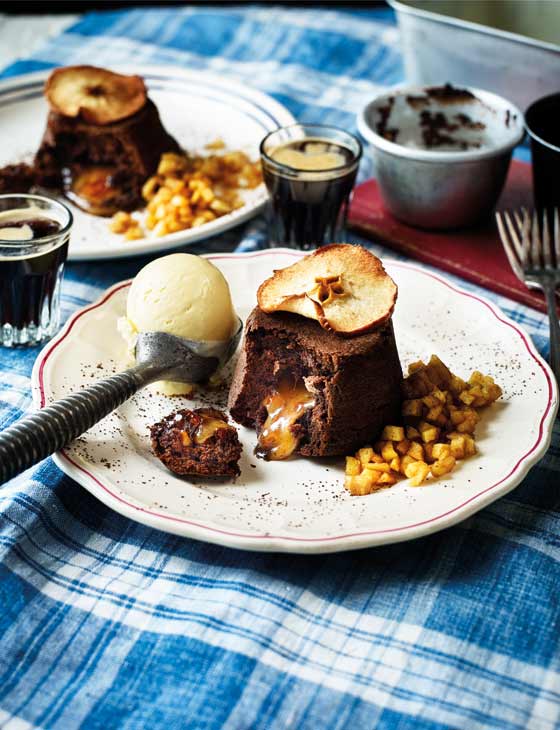 Melting middle toffee apple puddings with apple crisps | Sainsbury`s Magazine