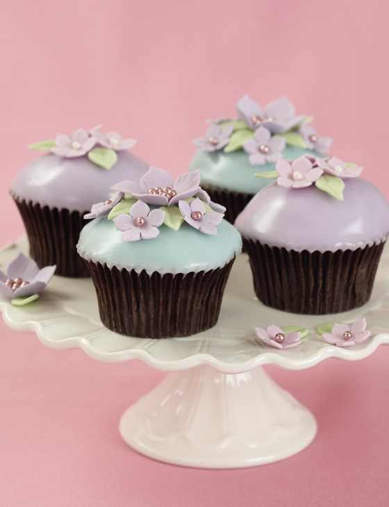 How to make sugarpaste flowers Sainsbury`s Magazine