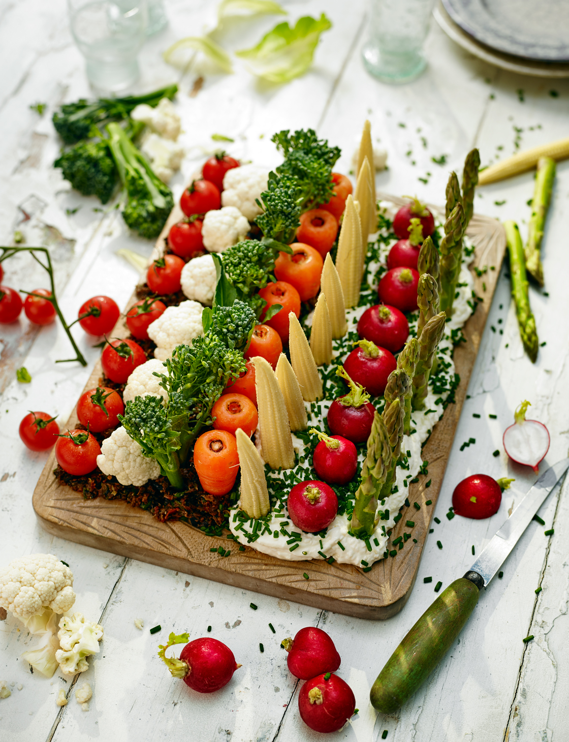 ‘Edible garden’ crudités and dips | Sainsbury`s Magazine