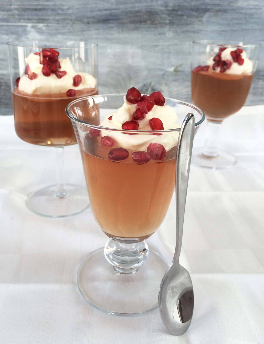 Prosecco jellies with pomegranate | Sainsbury`s Magazine