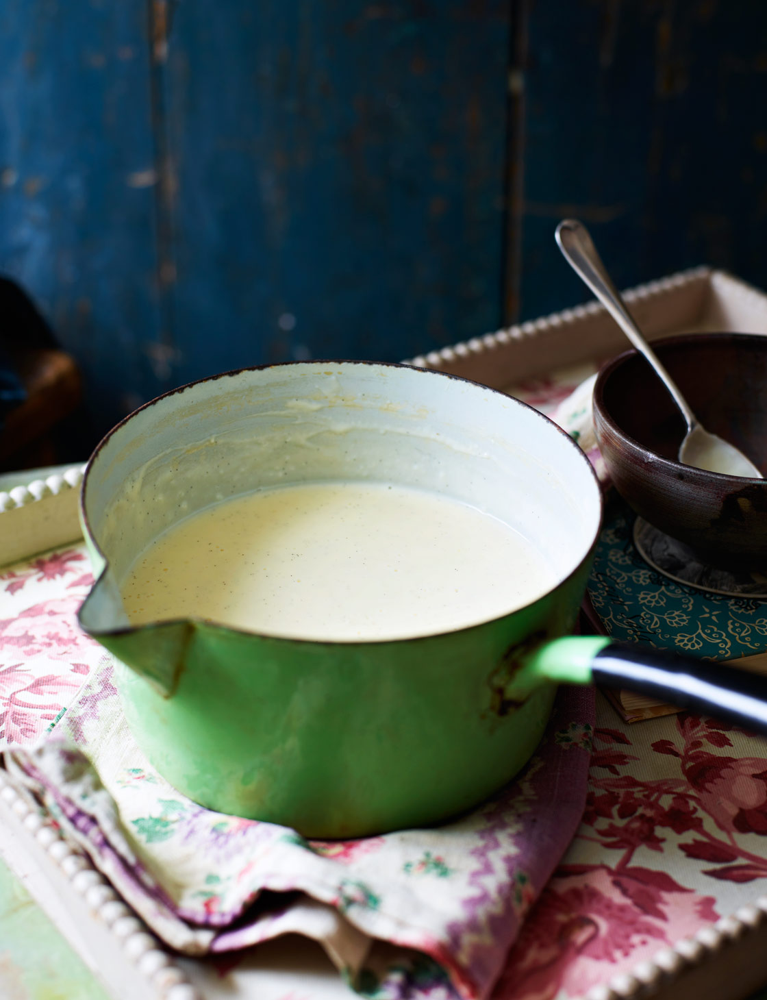 Ultimate vanilla custard recipe | Sainsbury`s Magazine