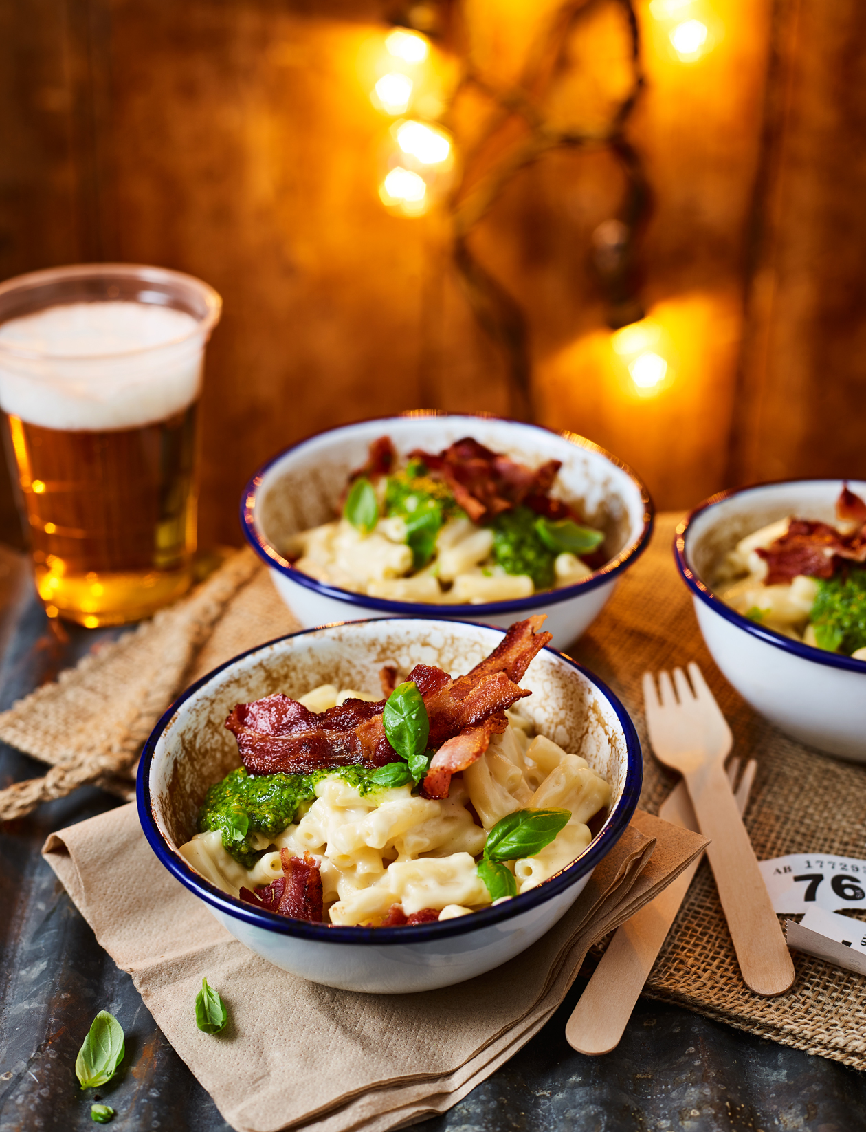 Macaroni cheese with crispy bacon and pesto recipe Sainsbury's Magazine