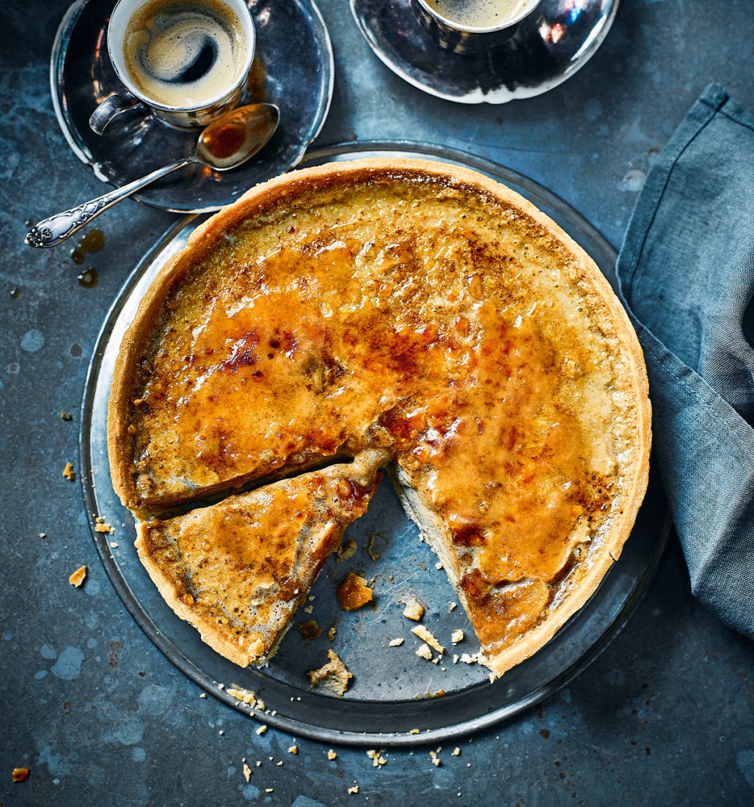 Christmas-spice crème brûlée tart