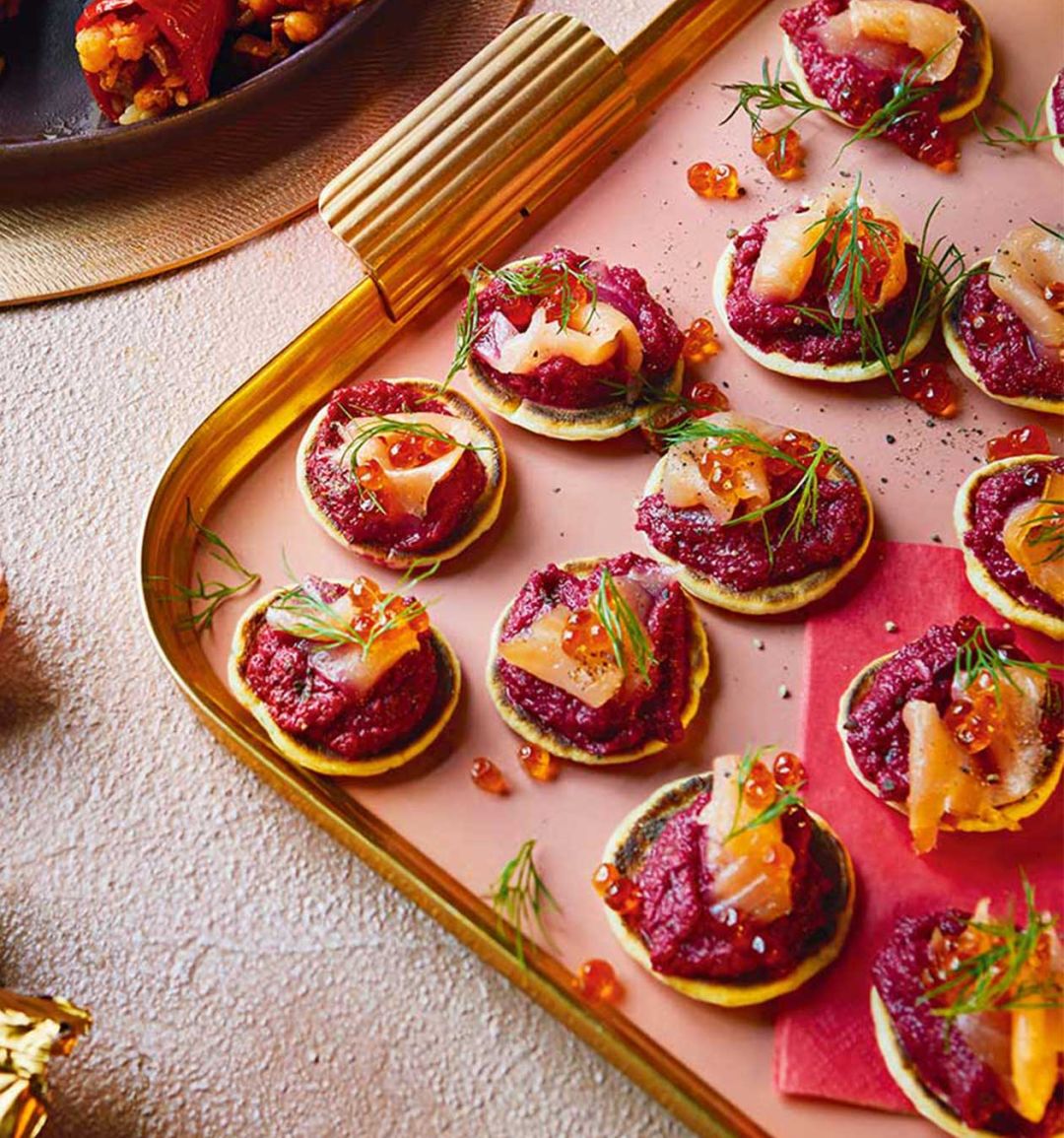 Blinis with beetroot and smoked salmon