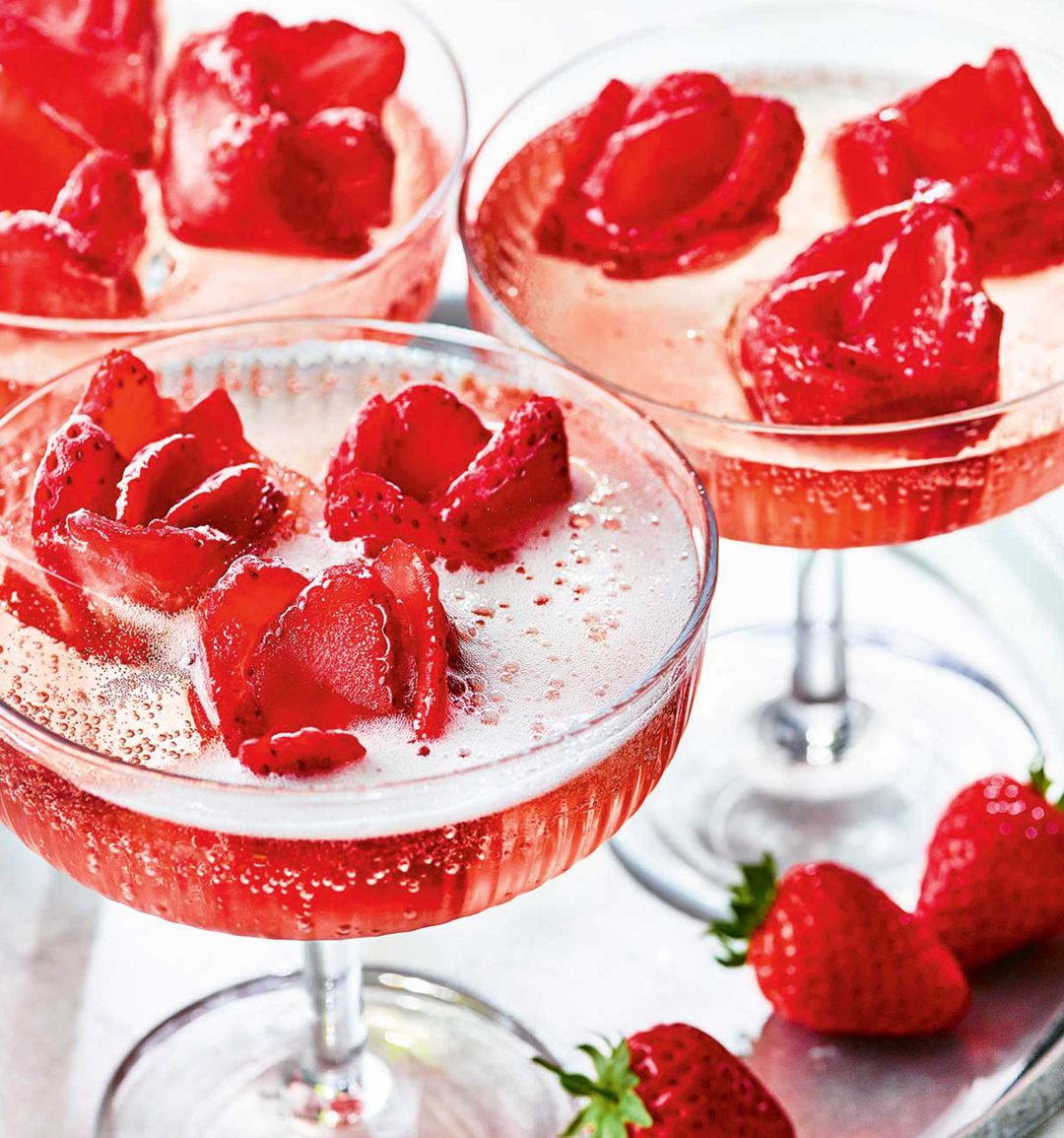 Strawberry rose spritz