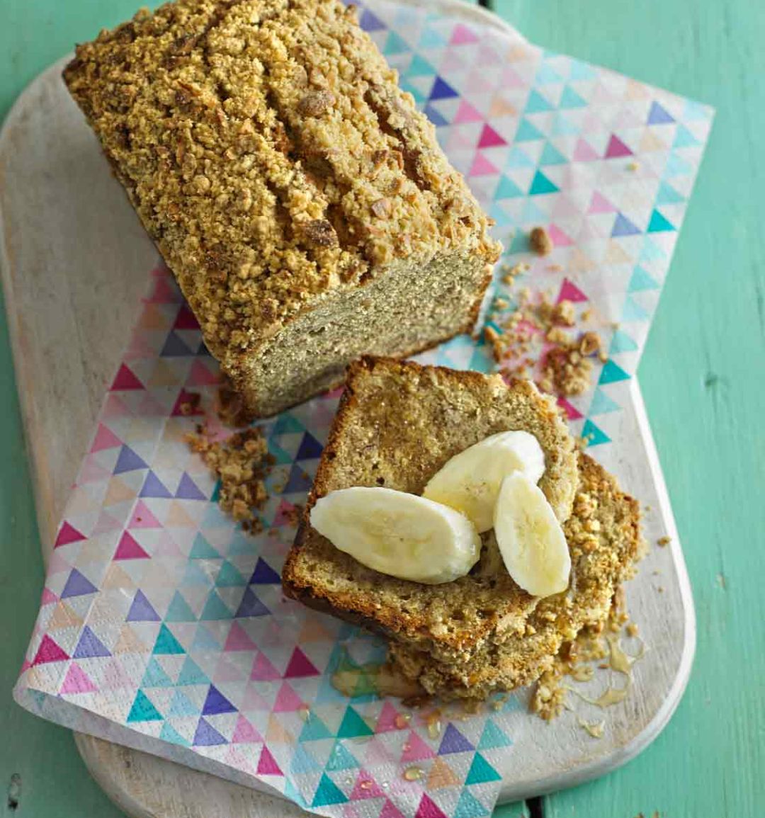 Banana and peanut crumble loaf 