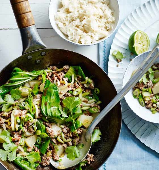 Pineapple pork mince stir-fry