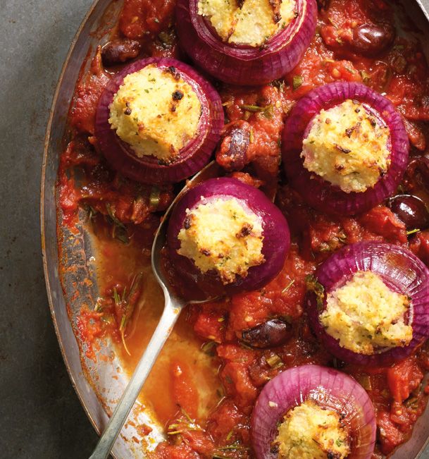Provençal stuffed onions