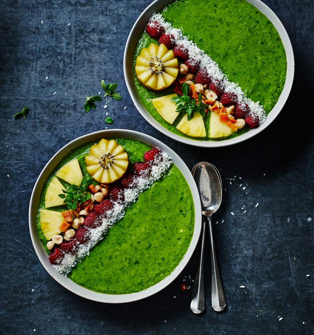 Big green breakfast smoothie bowl