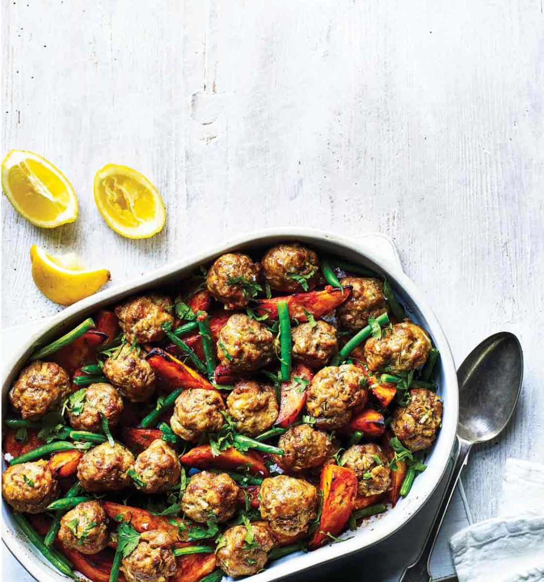 Portuguese meatball and potato traybake