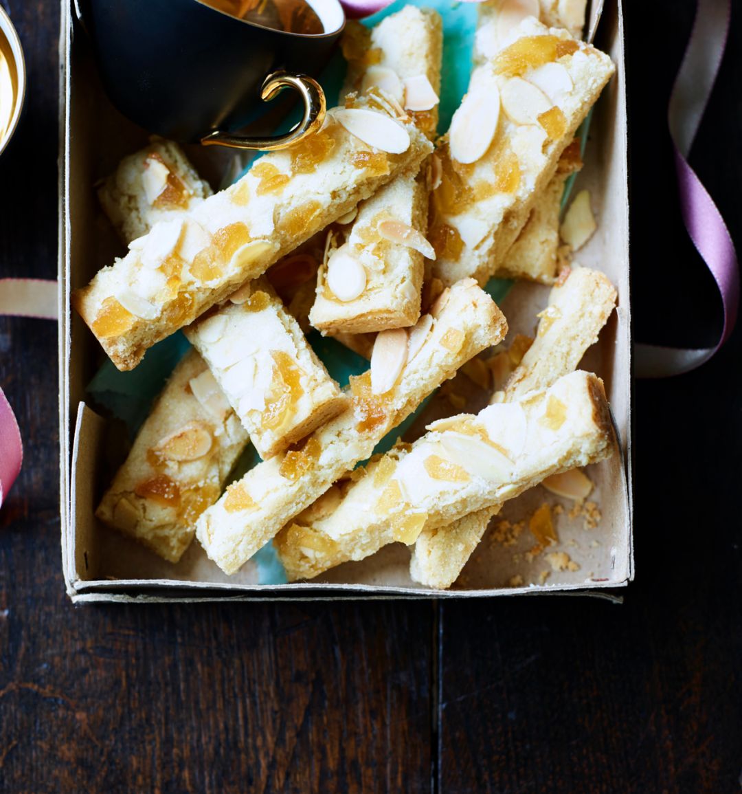 Ginger shortbread fingers