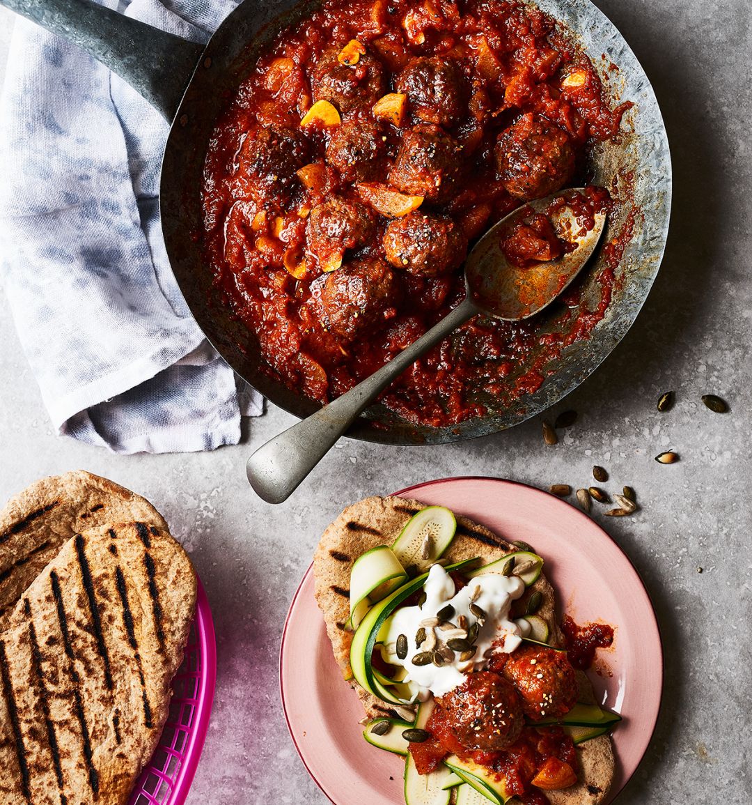 Moroccan meatballs with red pepper sauce