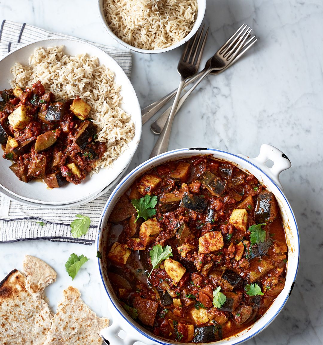 Aubergine and halloumi curry