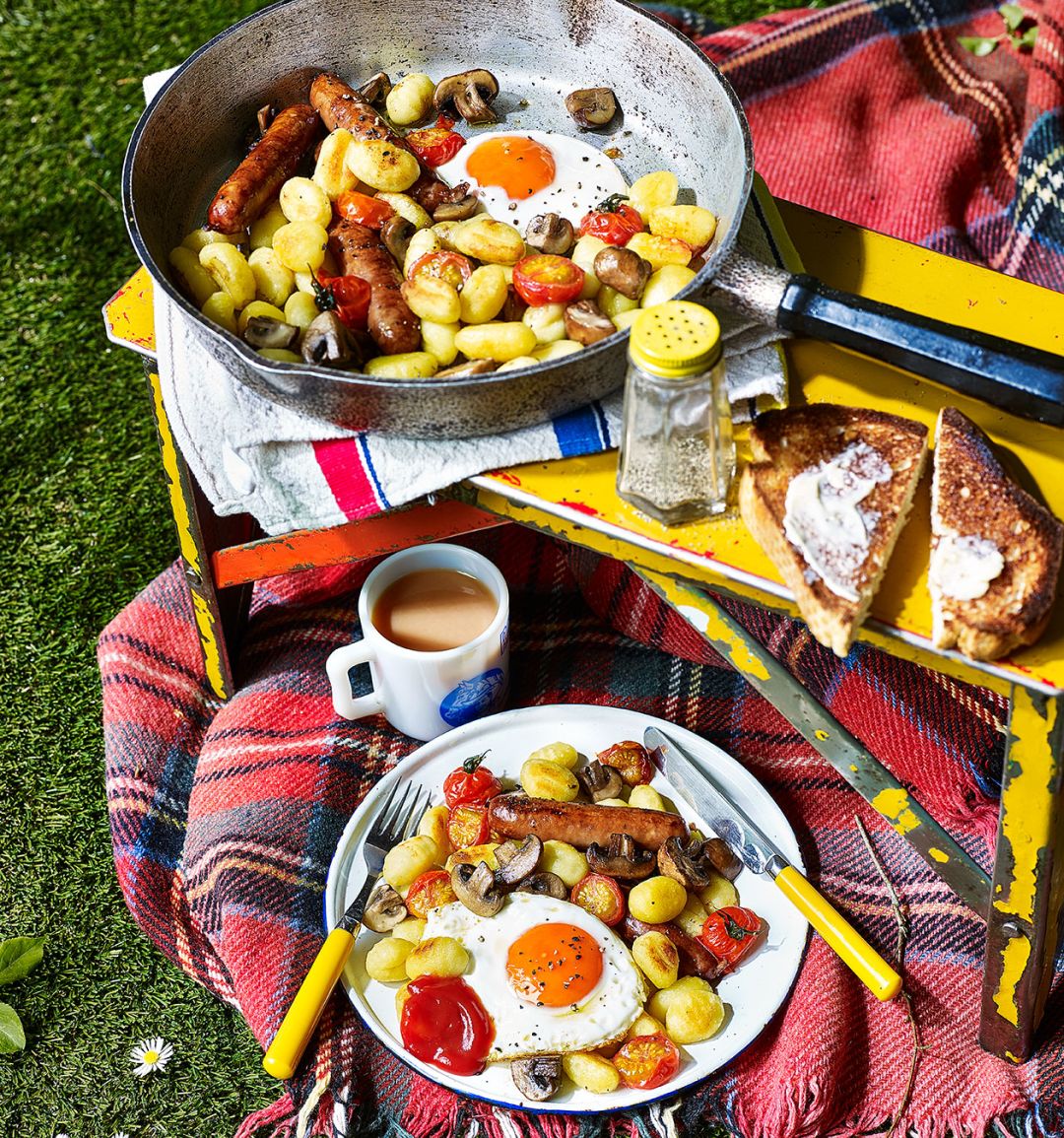 All-day breakfast gnocchi fry-up