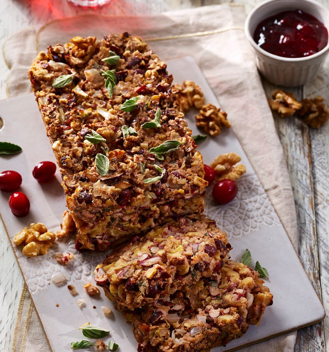 Christmas nut loaf from California Walnuts