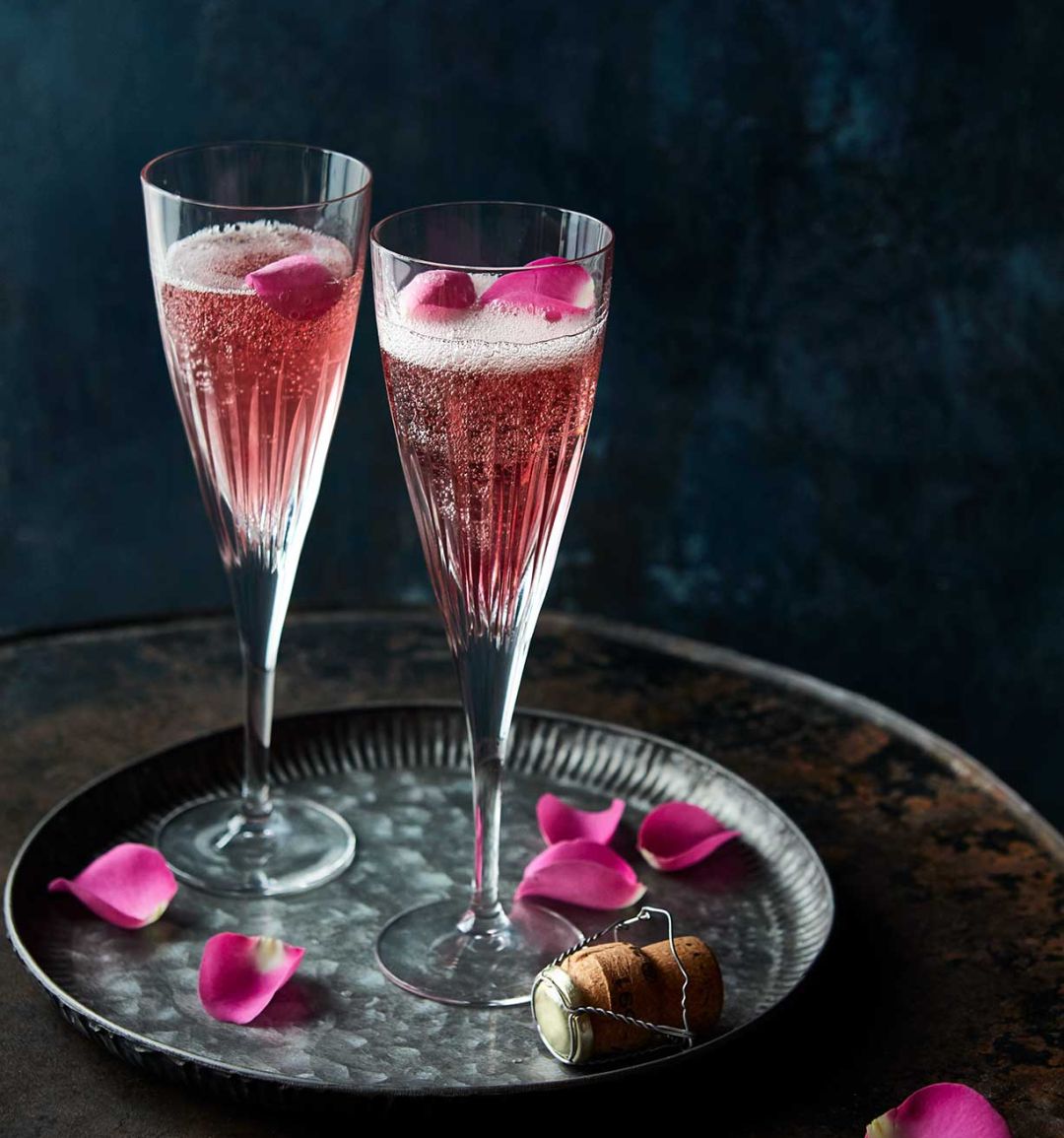 Valentine's gin and Champagne cocktail