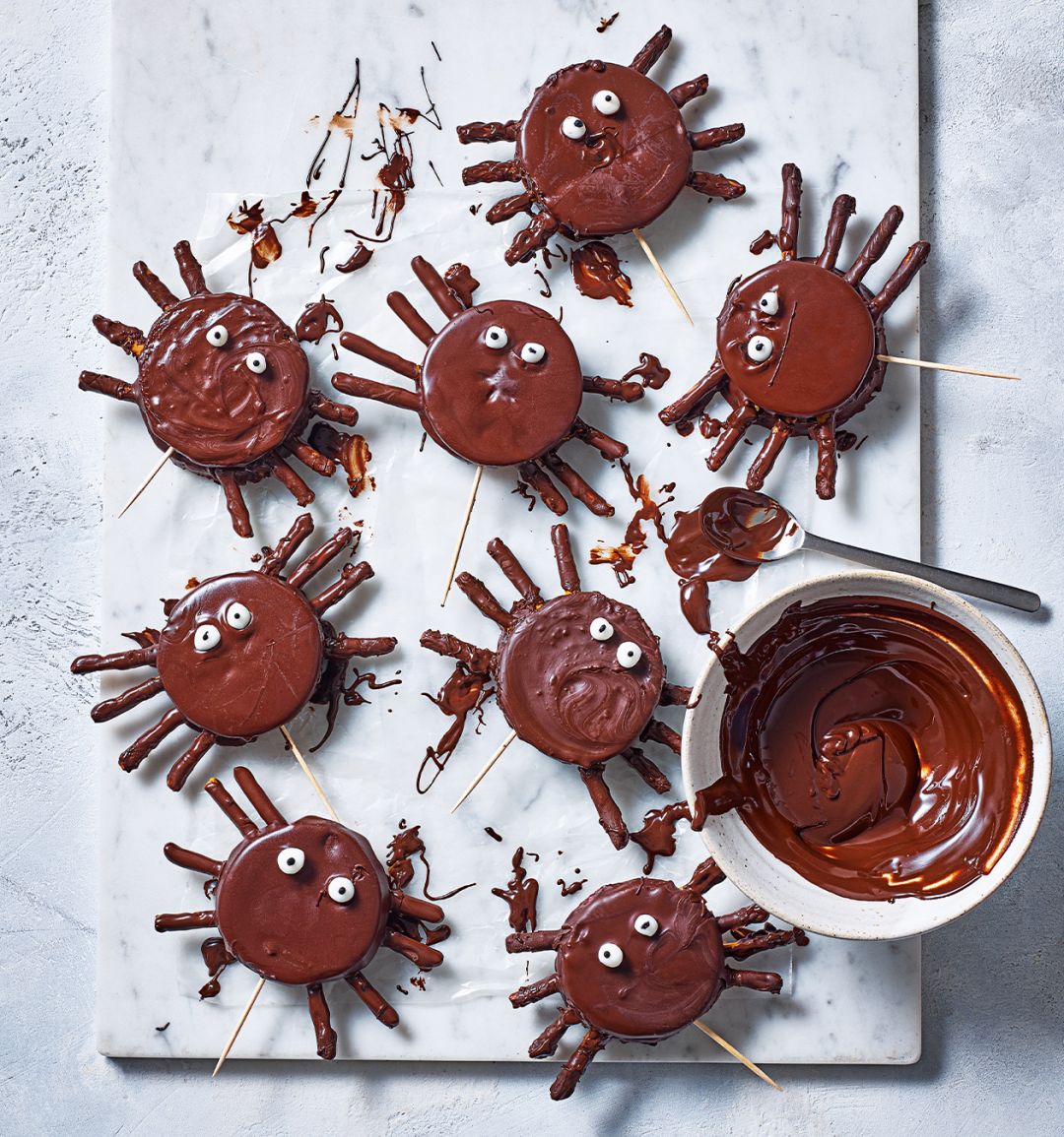 Spooky spider apples