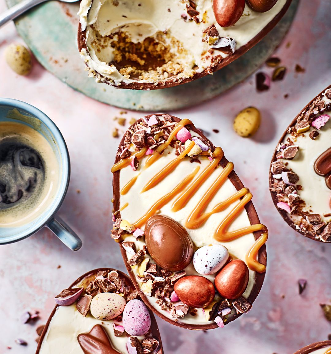 Easter egg cheesecakes