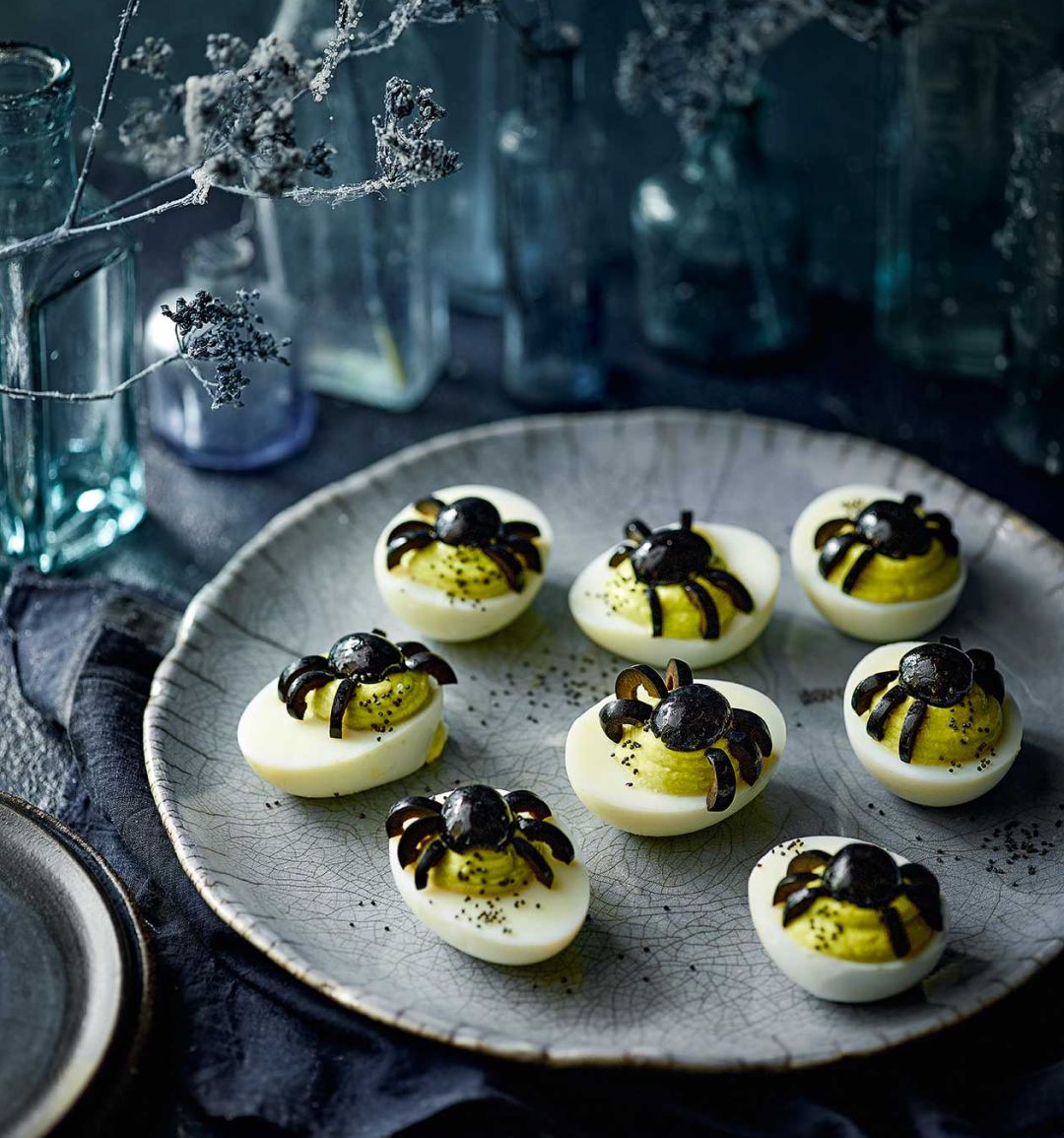 Devilled spider eggs