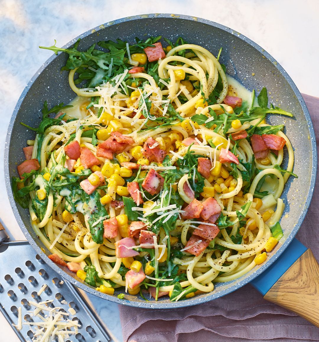 Creamy bacon and corn spaghetti