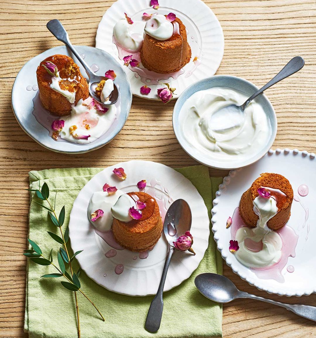 Carrot cakes with rose syrup and Greek yogurt