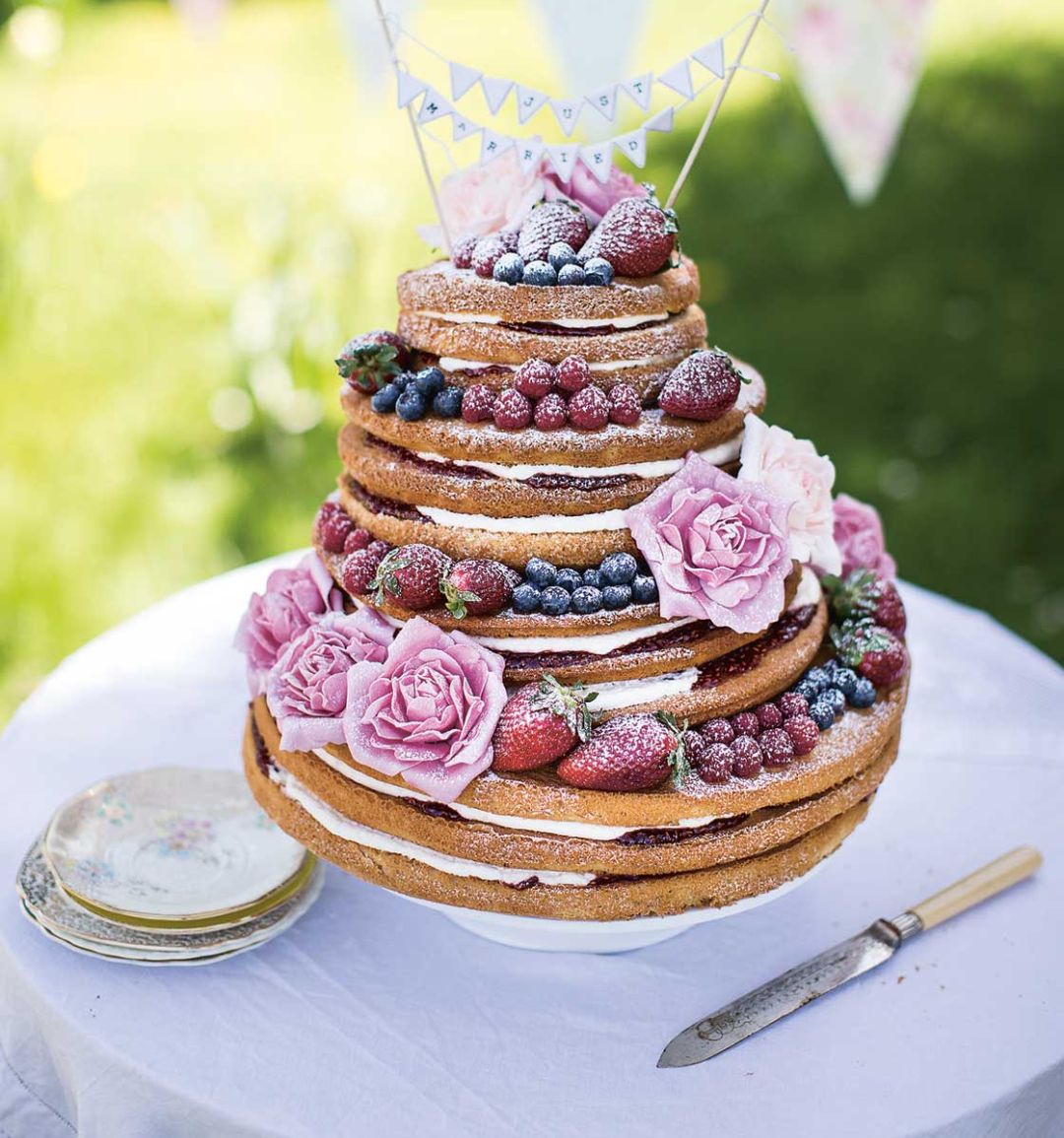 ‘Naked’ Victoria sponge wedding cake 