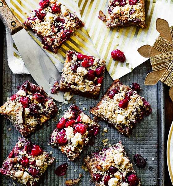 Mincemeat squares with cranberry marzipan streusel topping