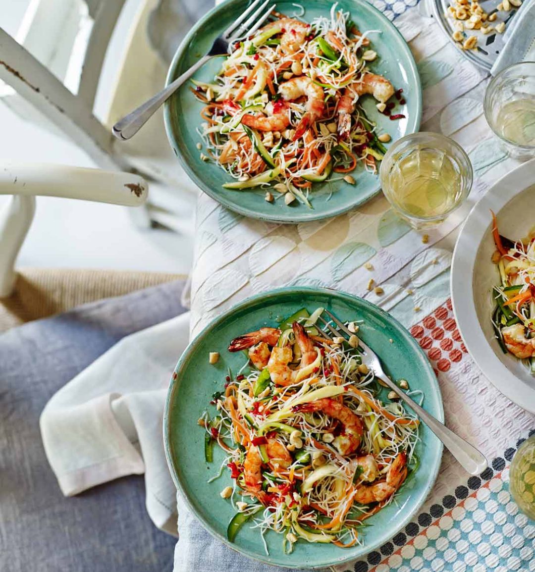 Griddled prawns with mango, noodles and herbs