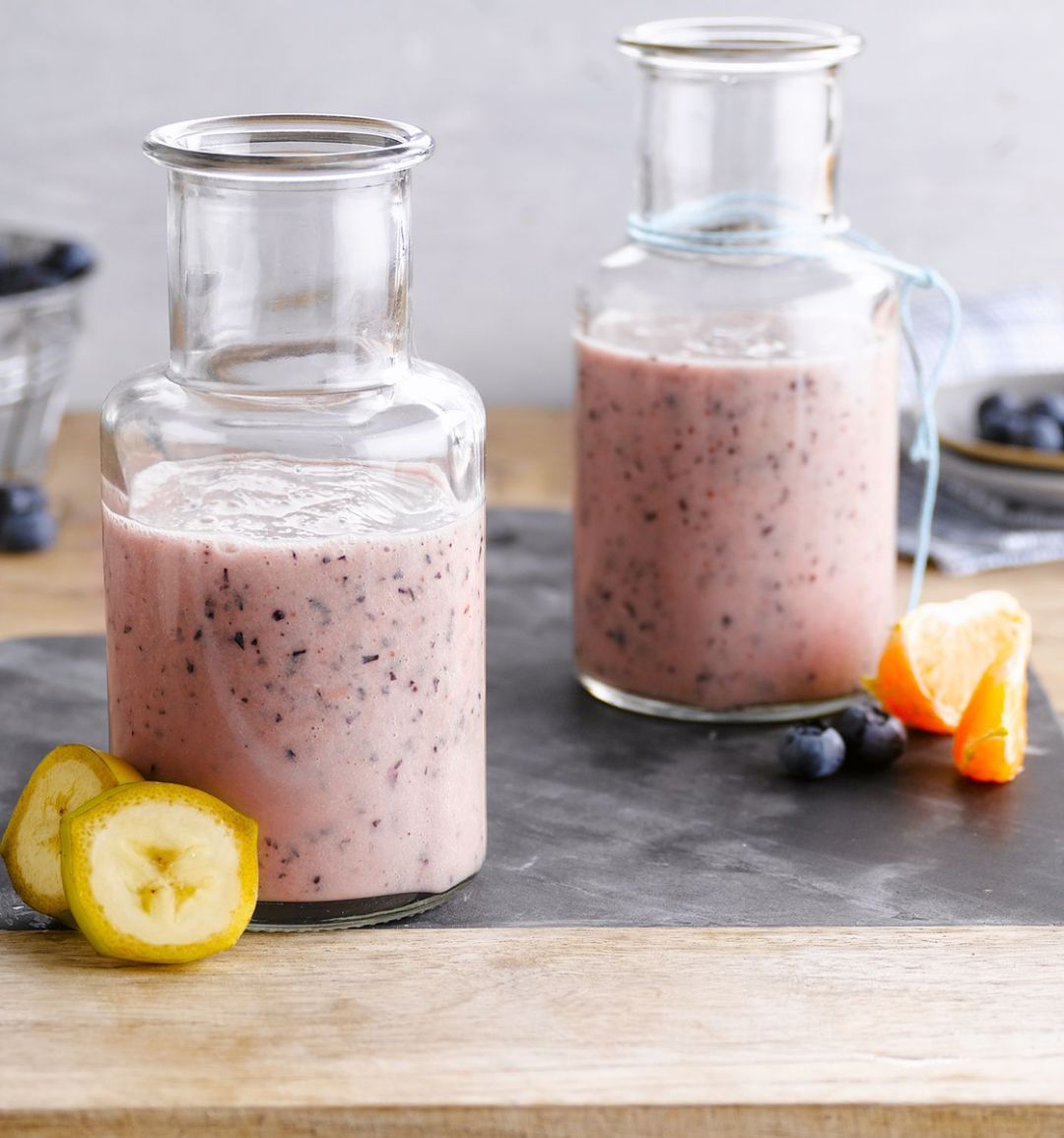 The berry white almond smoothie