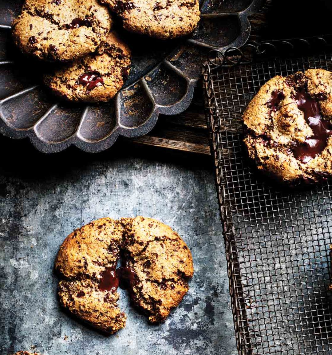 Mini chocolate one-chunk cookies