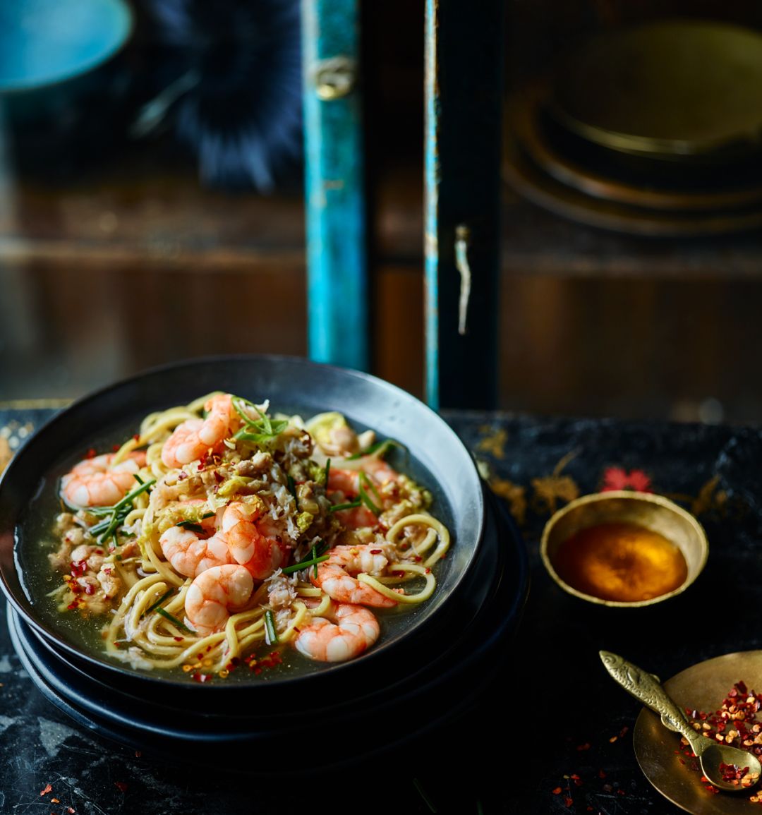 Noodles with chicken and prawns