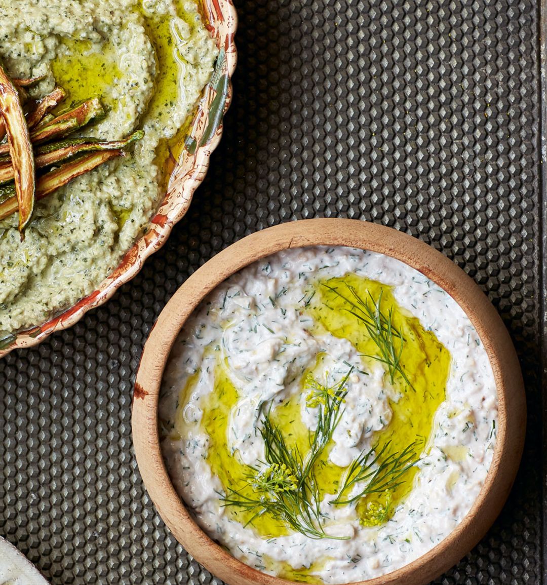 Aubergine and walnut dip