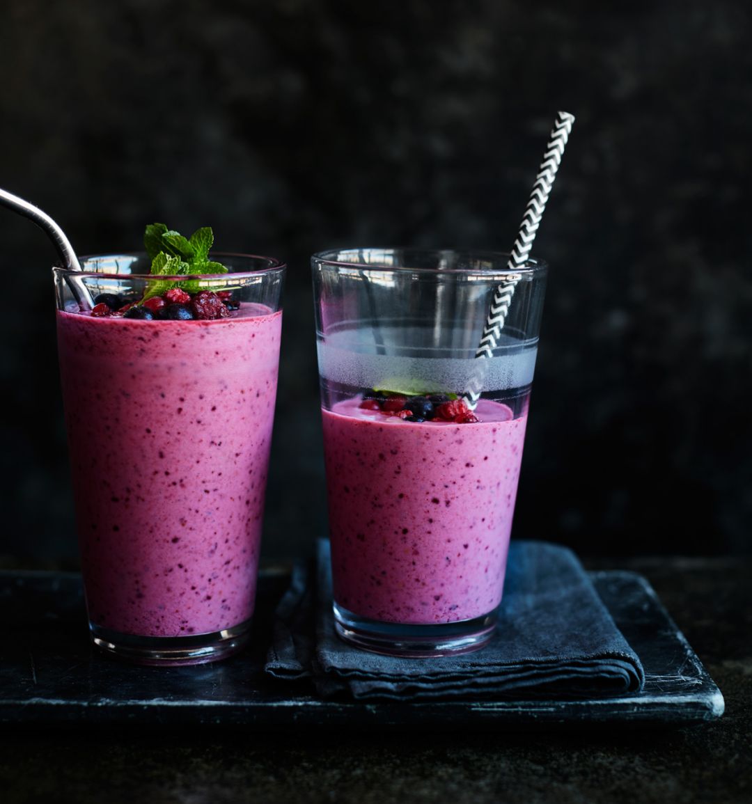 Berry mint smoothie