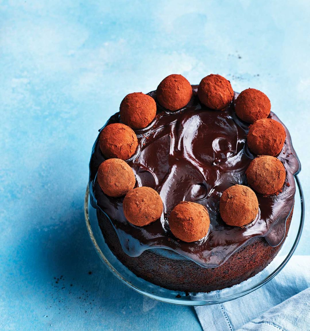 Chocolate simnel cake 