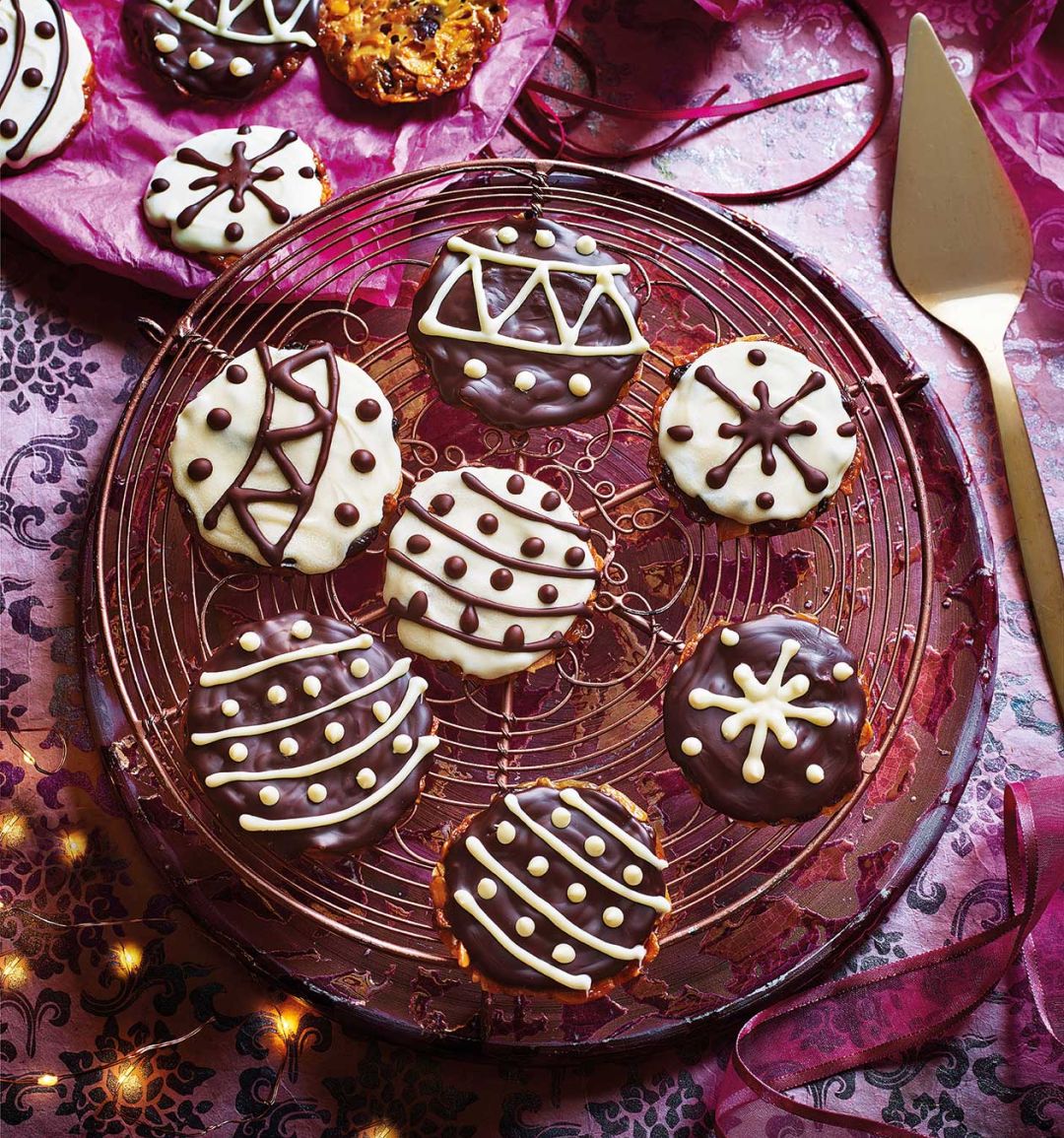 Christmas bauble Florentines