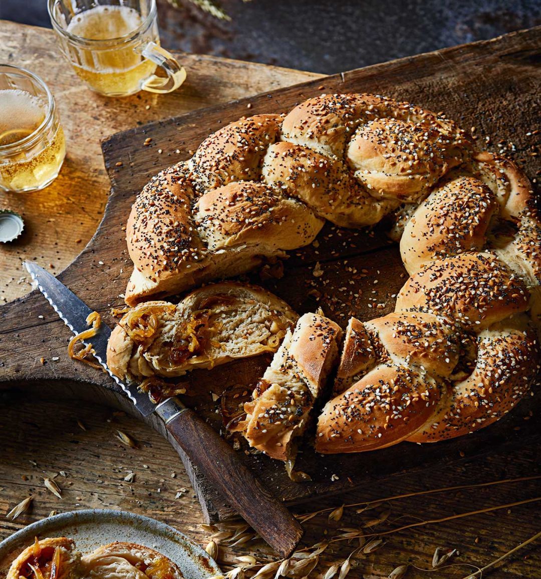 Cider and sweet onion wreath loaf