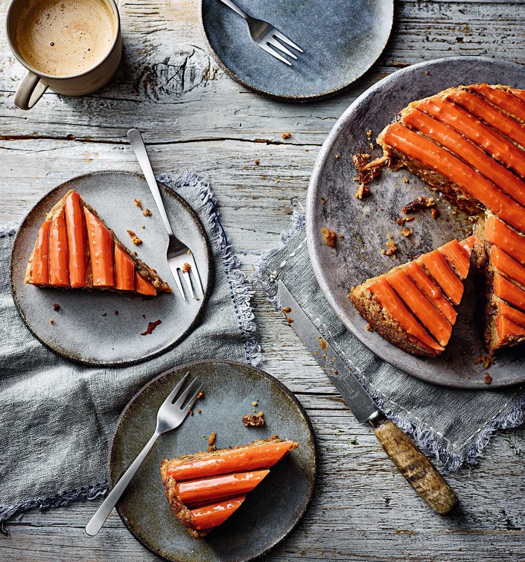 Upside-down carrot cake