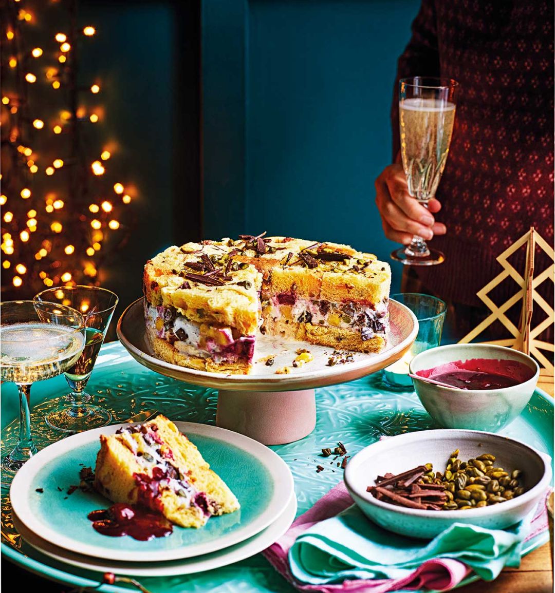 Quick fruit and nut ice cream cake