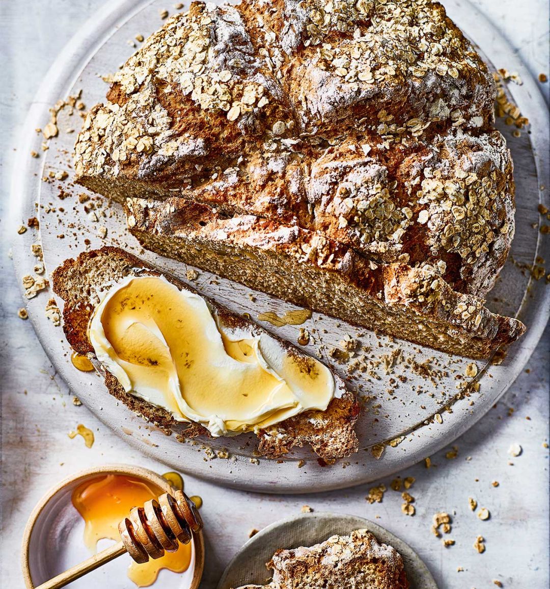 Banana and walnut soda bread
