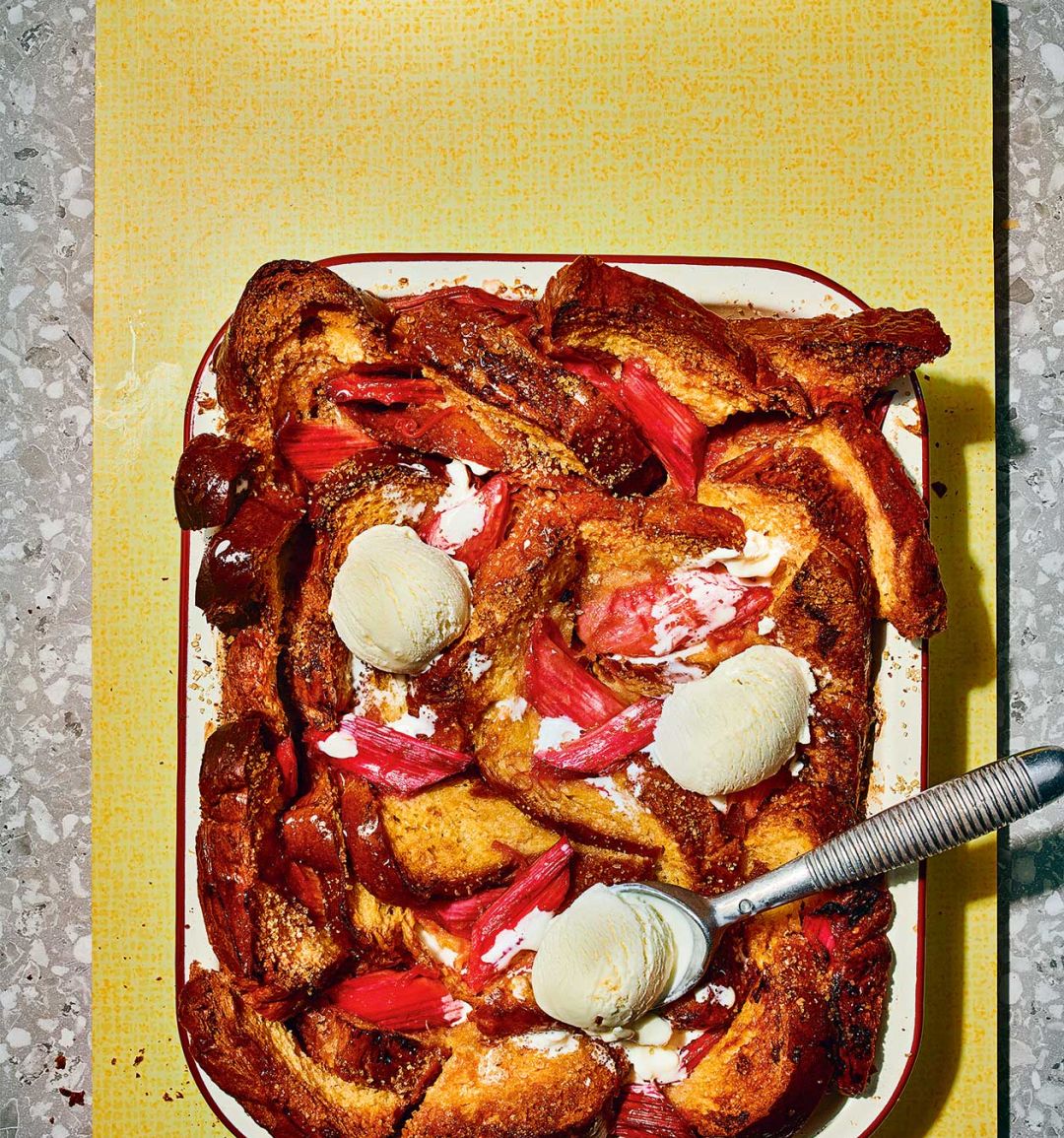 Rhubarb and custard bread and butter pudding
