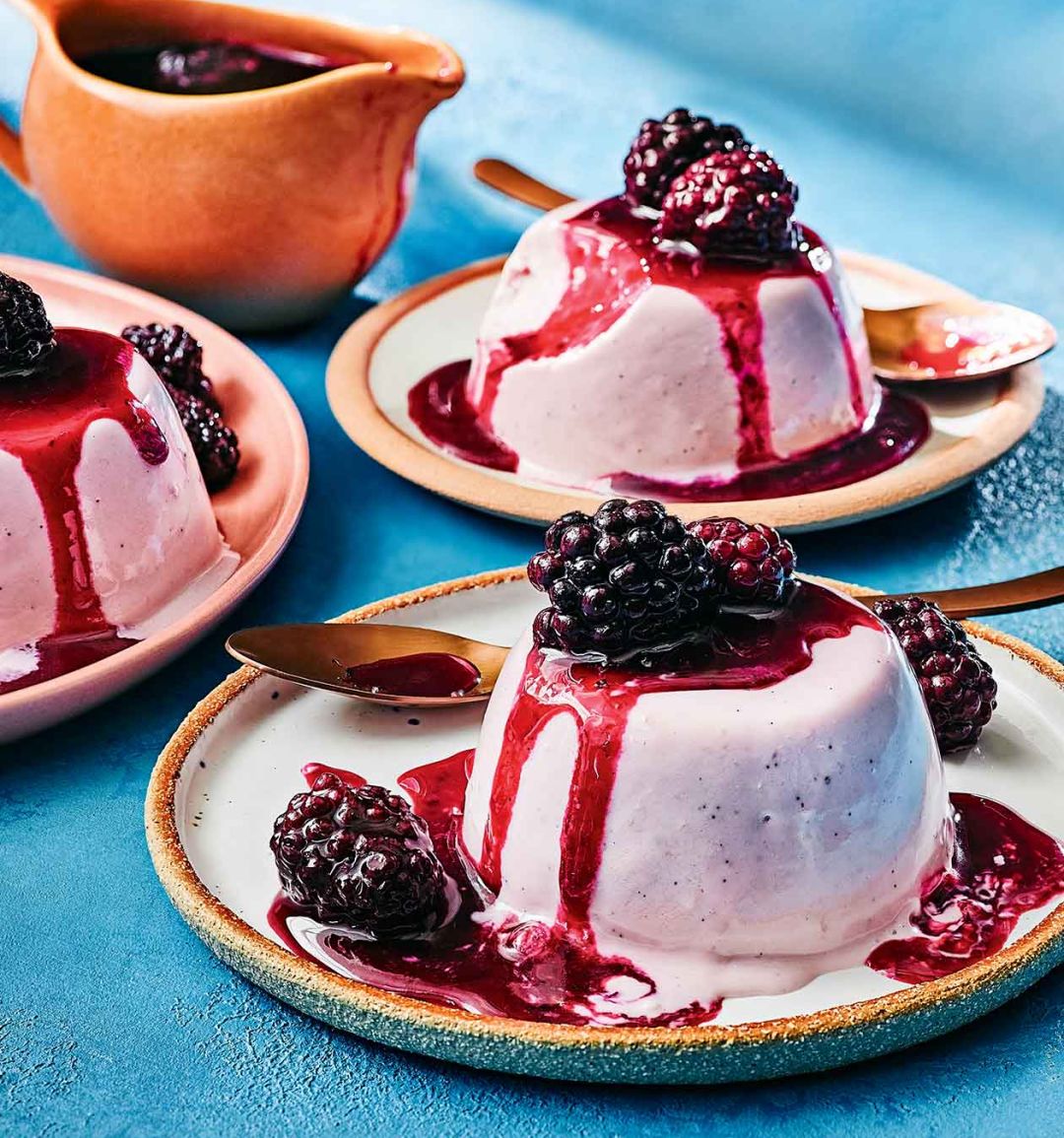 Blackberry and goat's cheese panna cotta