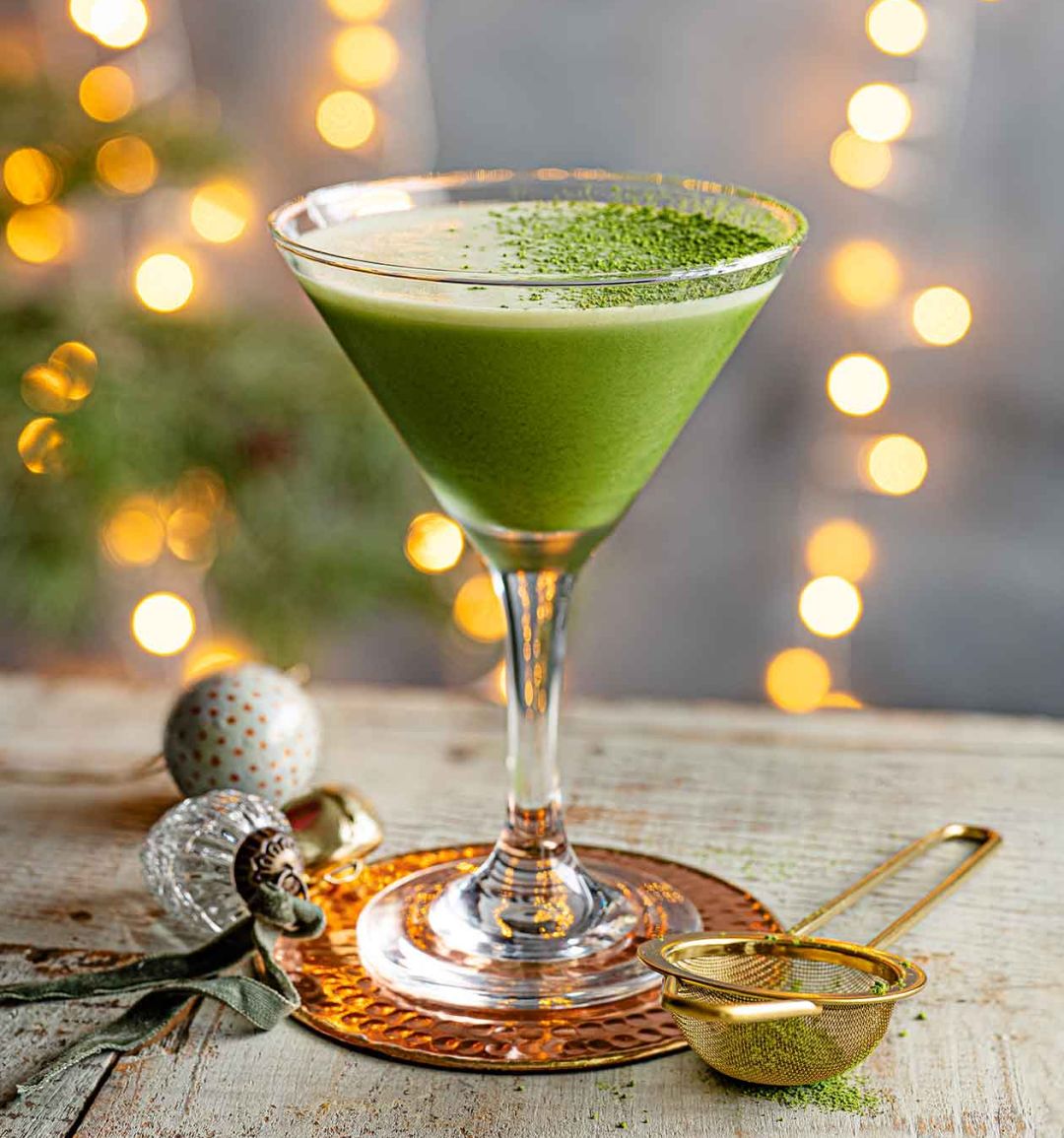 Peppermint matcha martini
